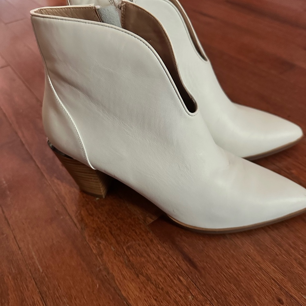 Paolo White Pointed-Toe Leather Ankle Booties